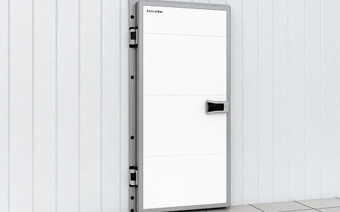 Дверь промышленная распашная для охлаждаемых помещений